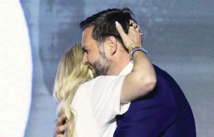 jd vance-erika kirks