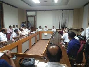 ಚಿತ್ರ : 5ಎಂಡಿಕೆ3 : ಕಂದಾಯ ಸಚಿವರನ್ನು ಭೇಟಿಯಾದ ಅರೆಭಾಷೆ ಗೌಡ ನಿಯೋಗ | Kannada Prabha