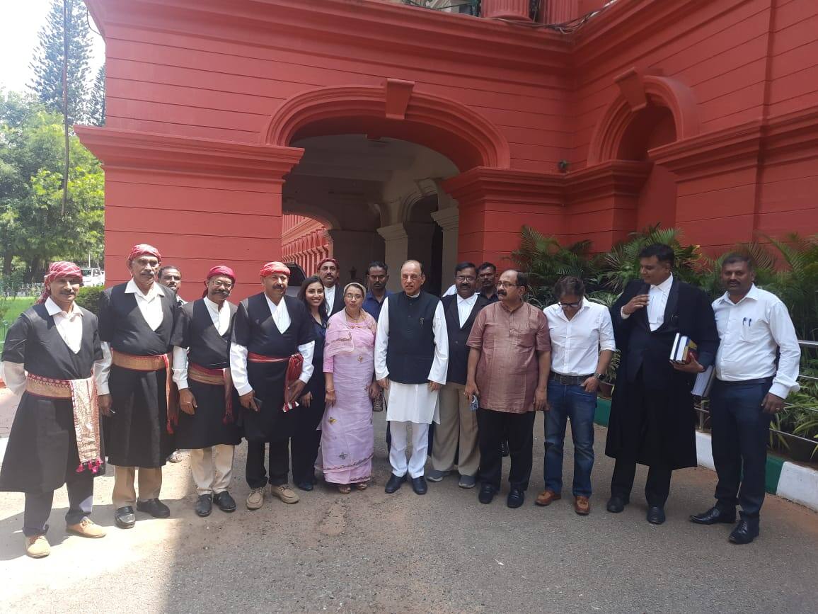 ಚಿತ್ರ : 5ಎಂಡಿಕೆ4 : ಡಾ.ಸುಬ್ರಮಣ್ಯನ್ ಸ್ವಾಮಿ  ಅವರೊಂದಿಗೆ ಸಿಎನ್ಸಿ ಪ್ರಮುಖರು.  | Kannada Prabha