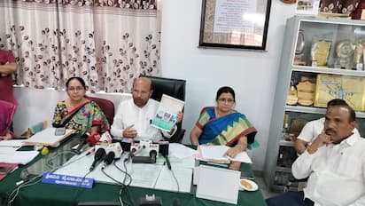 7ಕೆಆರ್ ಎಂಎನ್ 1.ಜೆಪಿಜಿ ಶಾಸಕ ಇಕ್ಬಾಲ್ ಹುಸೇನ್ ಸುದ್ದಿಗೋಷ್ಠಿಯಲ್ಲಿ ಮಾತನಾಡಿದರು.  | Kannada Prabha