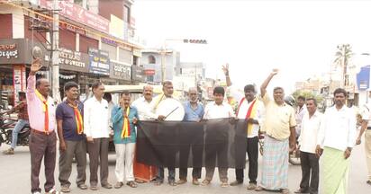 ಕಾವೇರಿ ಕಿಚ್ಚು  ಕರ್ನಾಟಕ ಸೇನಾಪಡೆಯಿಂದ ಕಪ್ಪುಭಾವುಟ ಹಿಡಿದು ಪ್ರತಿಭಟನೆ | Kannada Prabha