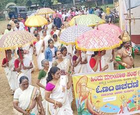 ಶಾಸಕ ಪೊನ್ನಣ್ಣ ಮಾತನಾಡುತ್ತಿರುವುದು. | Kannada Prabha