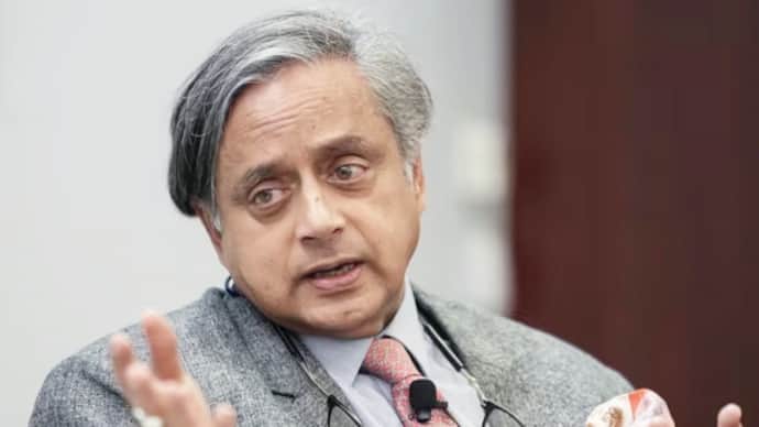 Shashi Tharoor 